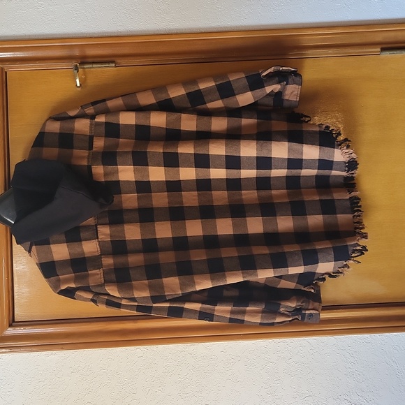 RISEN LOS ANGELES plaid shacket - Picture 8 of 8